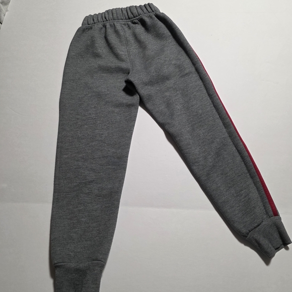 Disney Mickey Mouse Boys 7-8 2-Pc Set: Pullover Sweatshirt Jogger Pants Red/Gary - Picture 11 of 14